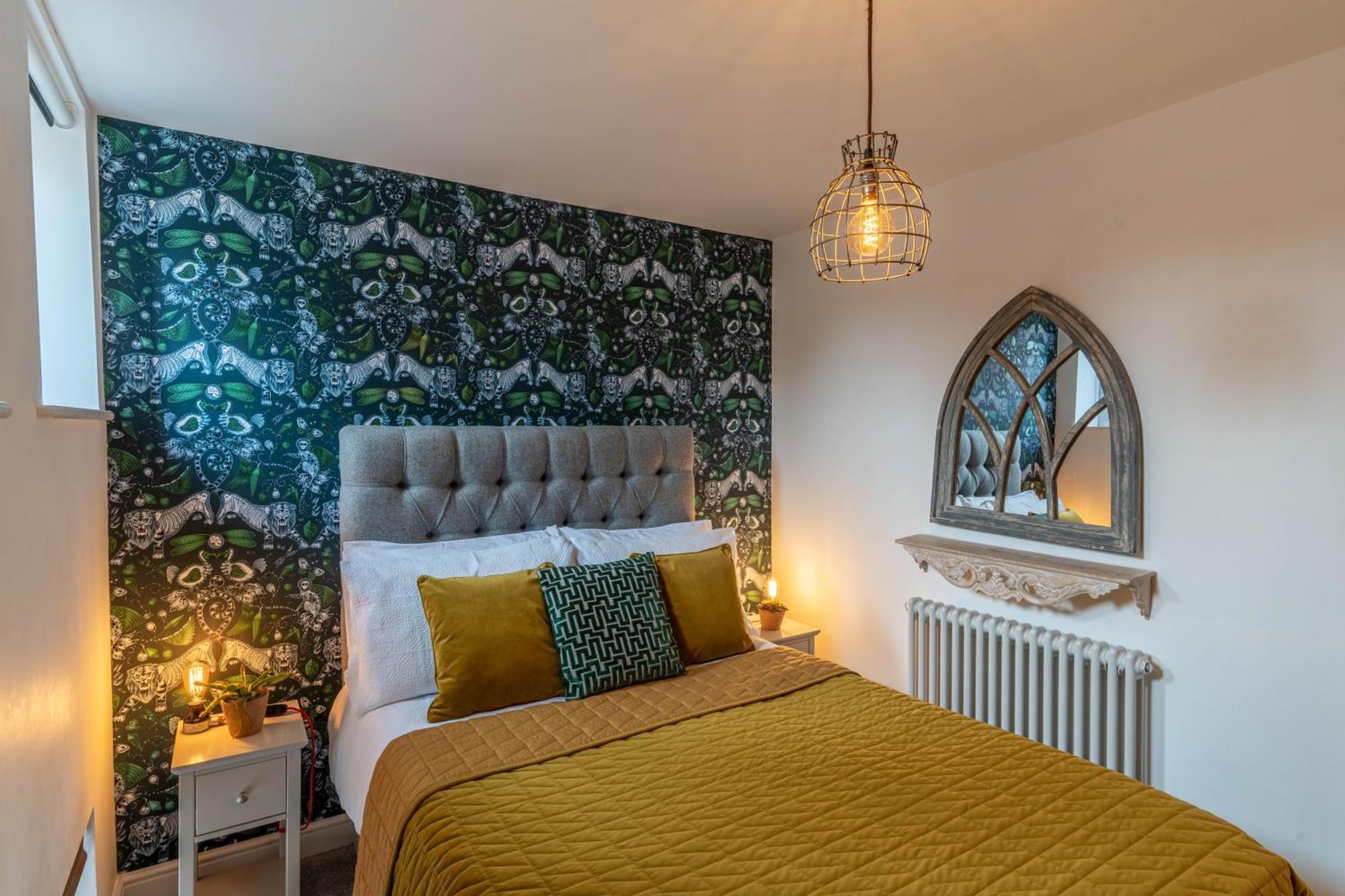 Luxury Chapel Apartment Within City Walls Chester Esterno foto